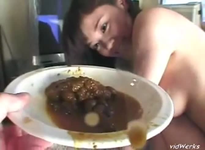 Video: Sexy Japanese girl eating her plate full of poop